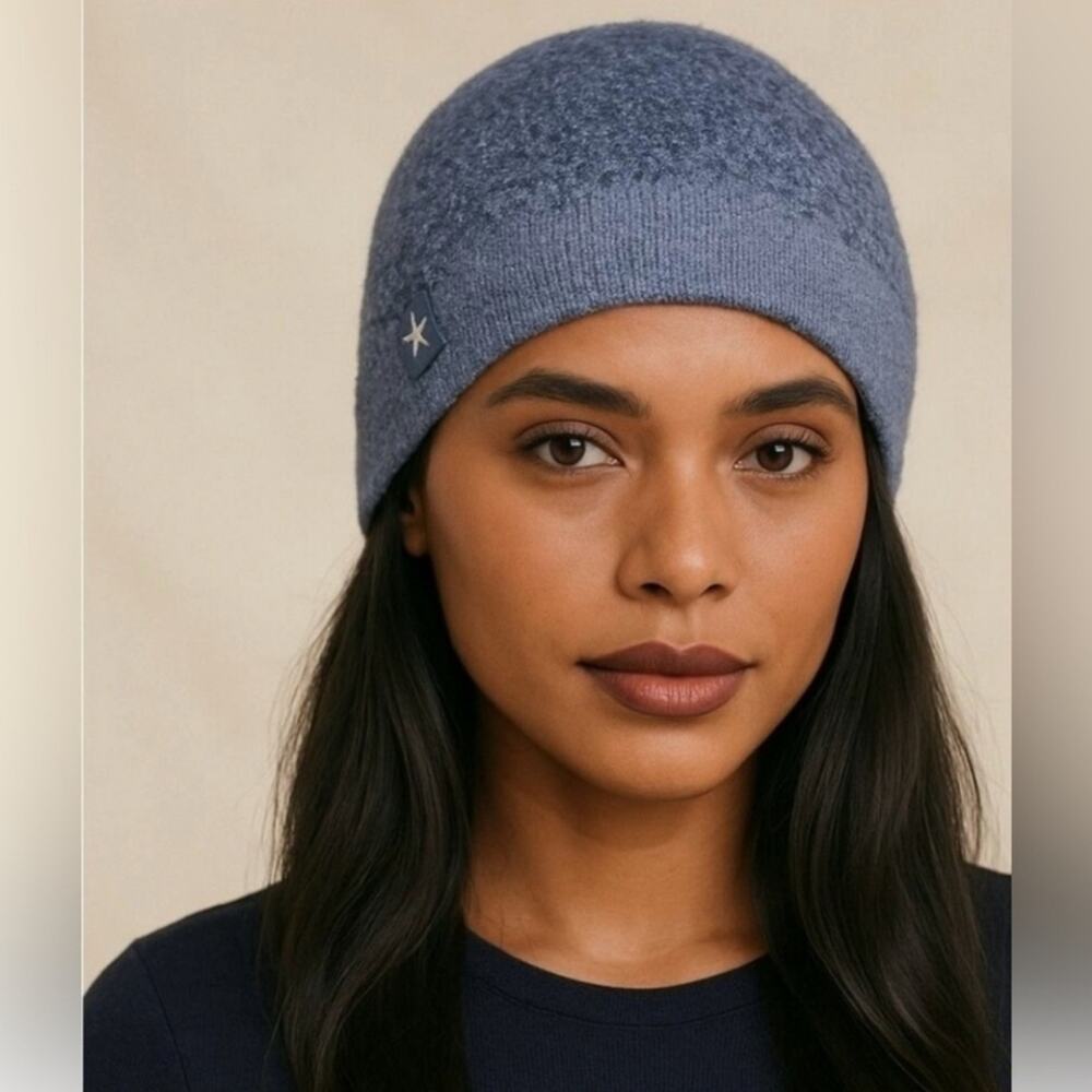 🚨NEW BAREFOOT DREAMS Cozychic Lite Confetti Beanie In Deep Sea Blue